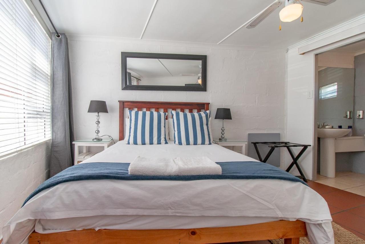Twentyfour 17 Inn Hermanus Exterior photo