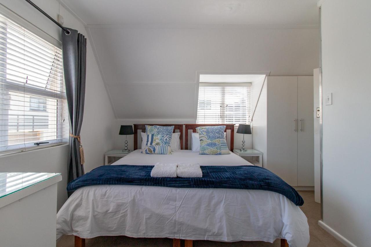Twentyfour 17 Inn Hermanus Exterior photo